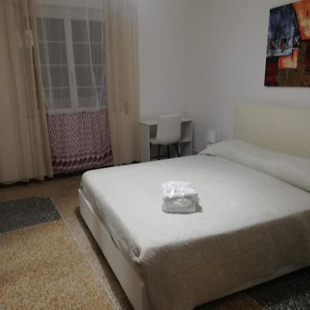 La Casa Di Anna Apartman Taranto Kültér fotó