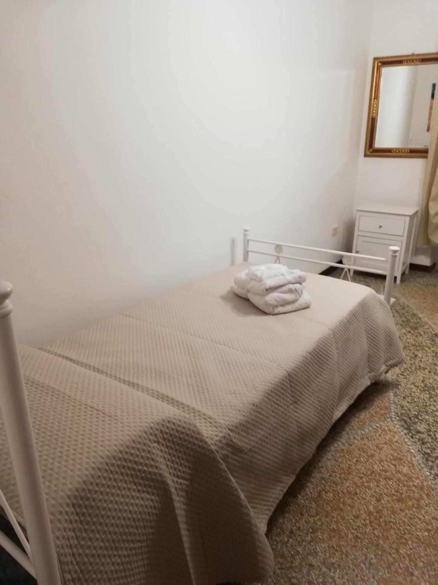La Casa Di Anna Apartman Taranto Kültér fotó
