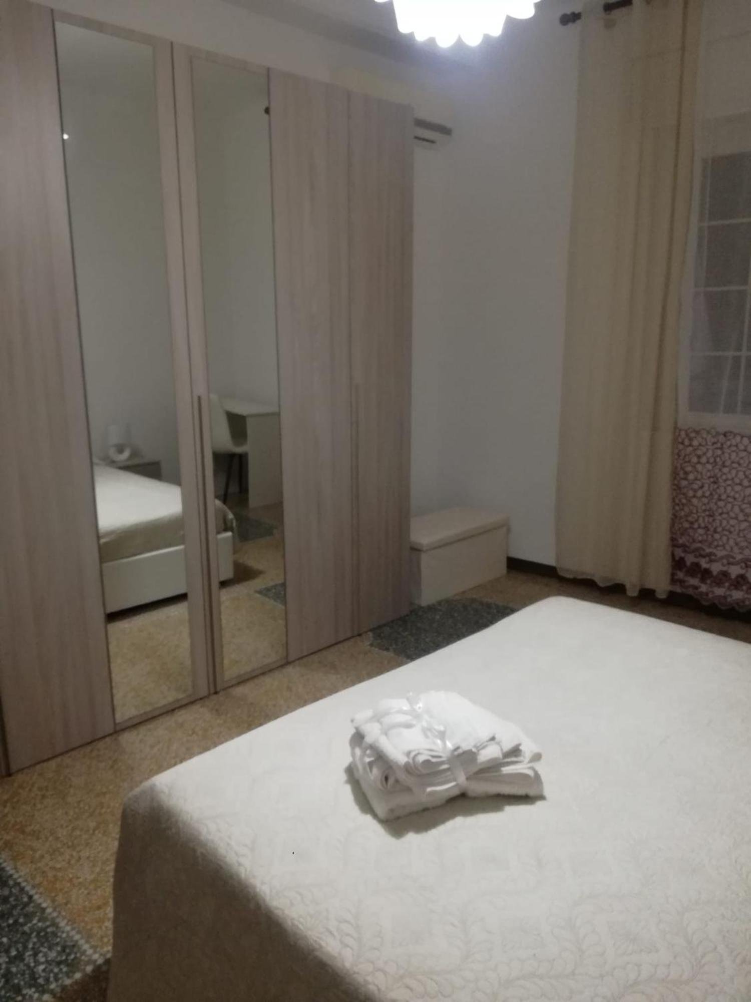 La Casa Di Anna Apartman Taranto Kültér fotó